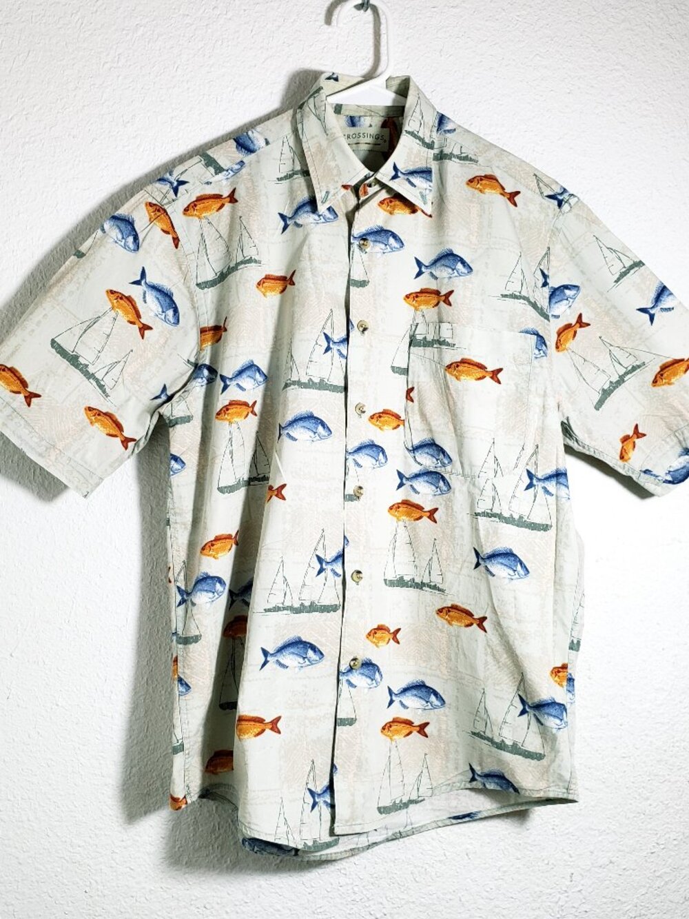 Crossings Mens Small Cotton Short Sleeve Button Down Nautical Fish Sailboat
